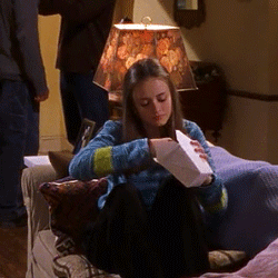 wraparoundyourdreams:Rory Gilmore + food