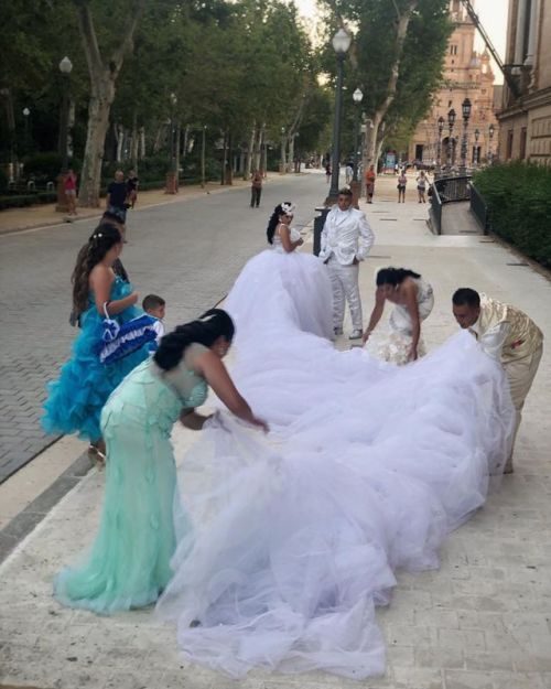 #aftershoot #wedding #sevilla #boda #bodorrio #pedazodeboda #weddingdress #oftheyear #vivirrodando #