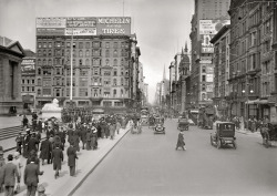 historicaltimes:  Easter Sunday, Fifth Avenue