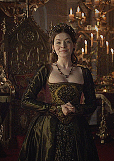 starsareforeternity:Lady Mary Tudors green-brown gown from The Tudors 4x06