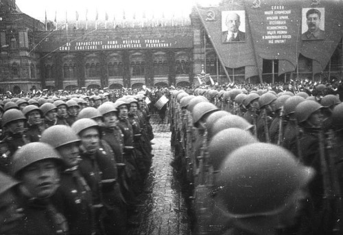 Red Army infantry on parade in Red Square, Moscow, 1945.