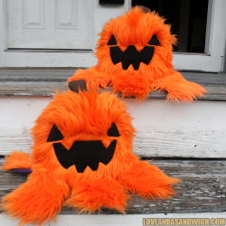 loveandasandwich:  Pumpkin monstroctopi on my porch!These two were custom orders, but I can take more requests to remake them, though new orders won’t arrive until after Halloween.&lt;3 