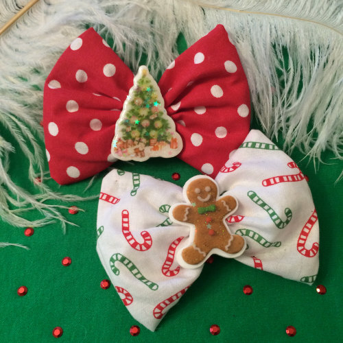sosuperawesome:Handmade Christmas clothing and accessories by imyourpresent on EtsyBLACK FRIDAY SALE