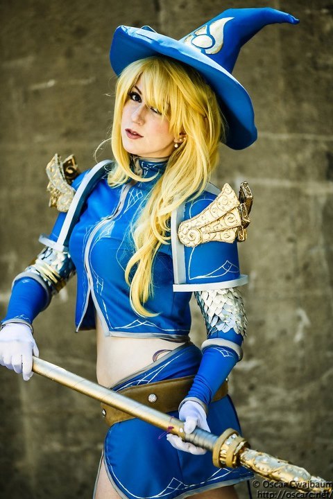 crunchyrollambassadors:  Crunchyroll Ambassador Missyeru  Me! :D  For more league of legends co