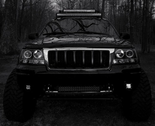 Mood____________________________________________ #GrandCrew #GrandCherokee #Jeep #WJ #JeepBeef #Mo