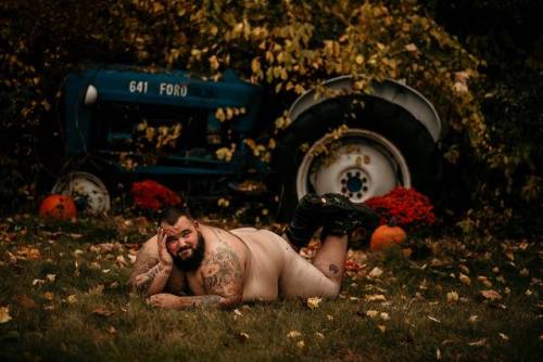 denidbear:sumo140:men-in-full-4me:Curtis - Dudeoir session by Studio.PixelPerfect (Part 1 of 2)Photo