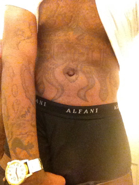 therealhoodfreak:  Drew….. Submit all pics & vids 2 my Kik: Hoodfreak