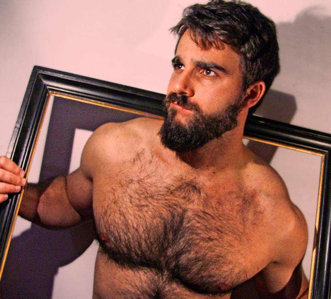 beardburnme:  “Destruye el arte para hacerlo evolucionar. 💬💬💬 Steadily