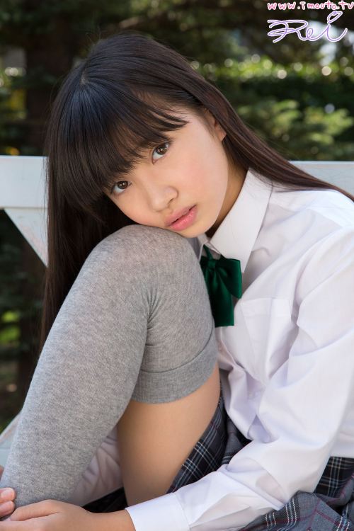 gra-photo: 黒宮れい（School uniform pleated mini skirt - 02）