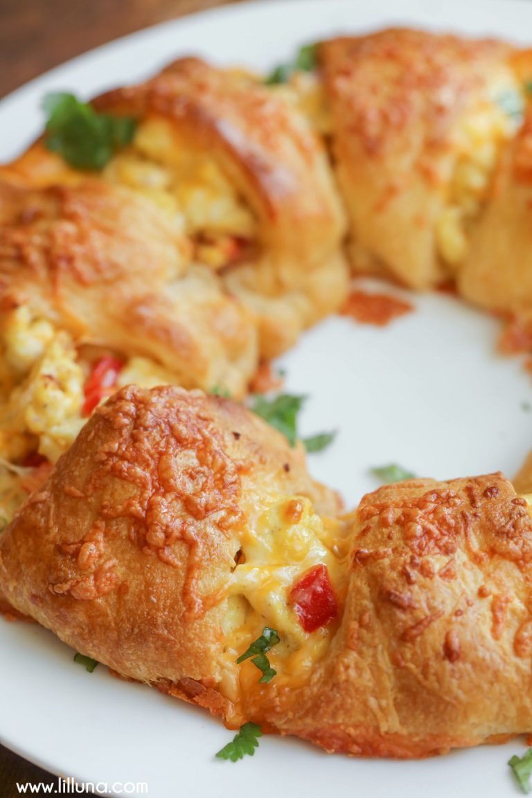 foodffs:  Breakfast Ring Really nice recipes. Every hour. Show me what you cooked!