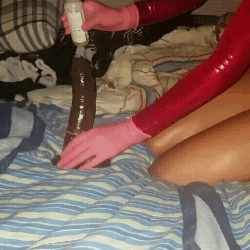 https://gloveslover.tumblr.com/post/162326320963