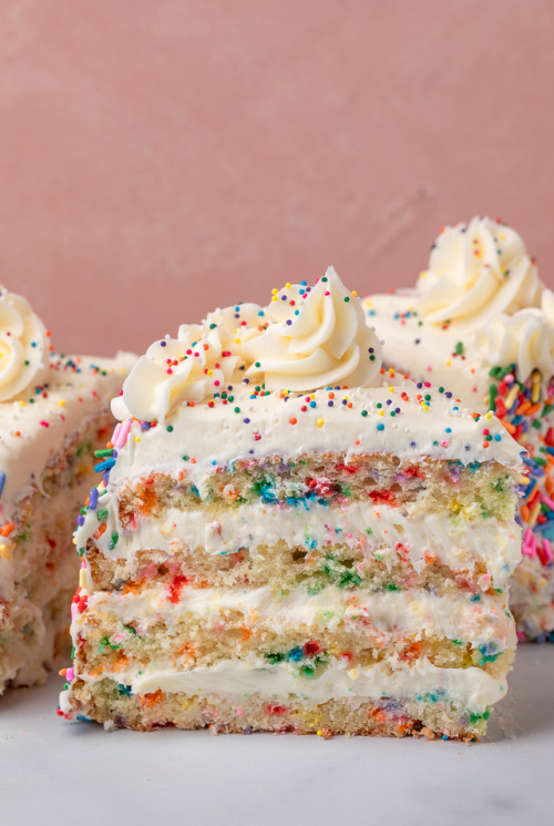 sweetoothgirl:  Ultimate Funfetti Birthday Cake Recipe