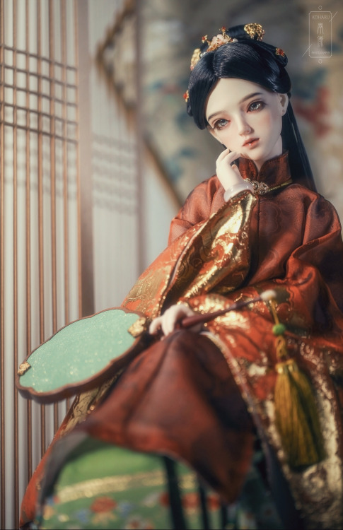 dollpavilion:Posted by _Koharu_Doll by Oasisdoll (Sarina-w-)Clothing by 浮歌若水织坊Wig by 如梦令linMakeup &a