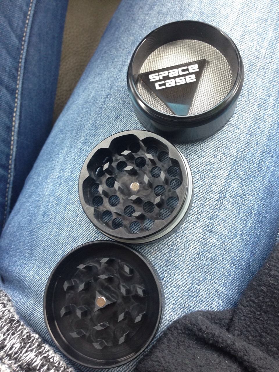 stlstonerchick:  My new grinder since my dad took mine👌🏻 