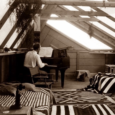 Roughing it at #FrankLloydWright’s Ocatilla desert camp (1929). Ocatilla’s spread of temporary redwood and canvas “tents” was designed by Wright in a day and constructed by his apprentices in six weeks. “And you will soon see them like a group of...