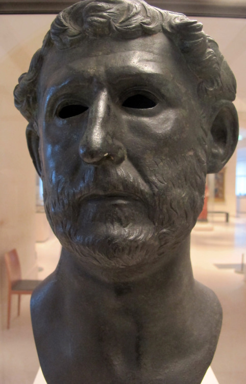 Bronze portrait head of the Roman emperor Antoninus Pius (r. 138-161 CE).  Artist unknown; 2nd half 
