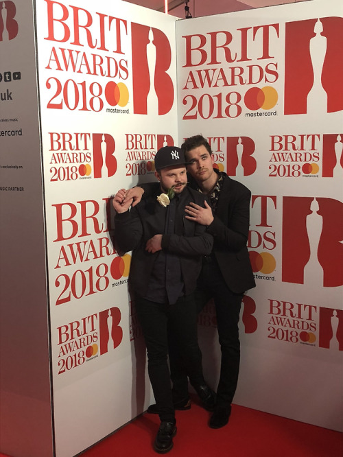 Royal Blood on the red carpet at The BRIT Awards 2018 © : 1 / 2 / 3