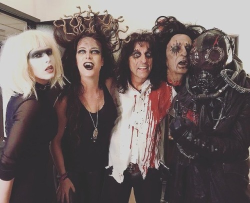 More #Halloween #SquadGoals, photo courtesy of @artofhazmat and @tutufoodot #AliceCooper #kimmel @ji