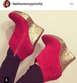 REPOST😍😉 @fashionismypriority
One of our all time favorites, The ||CANE-VELVET|| bootie is a perfect for a night out! #michaelantonio #iheartmashoes
