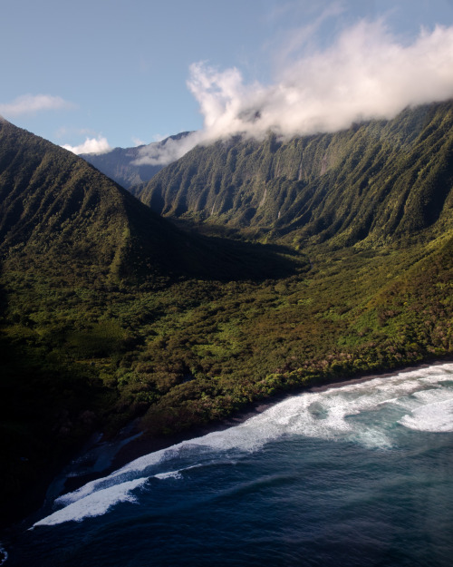 chopper over maui - easily one of my favorite experiences on the island is flying high above it and 