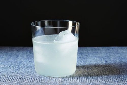 Perfect day. 76, sunny, breezy, no humidity. Had a picnic and played some soccer. Currently listening to Collin Hay, having a Tom Collins, and preparing to grill a luscious steak!!! Then…more Tom Collins’…A LOT MORE! 😉