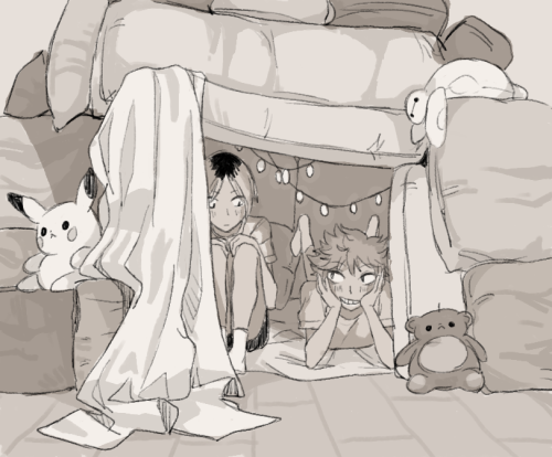 ohmilk:kenhina… pillow fort ; o ; for kas!so here’s another doodle[id: a grayscale illustration of k