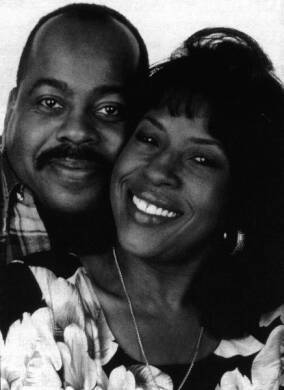 90skindofworld:  Black TV Couples (90s Edition) 