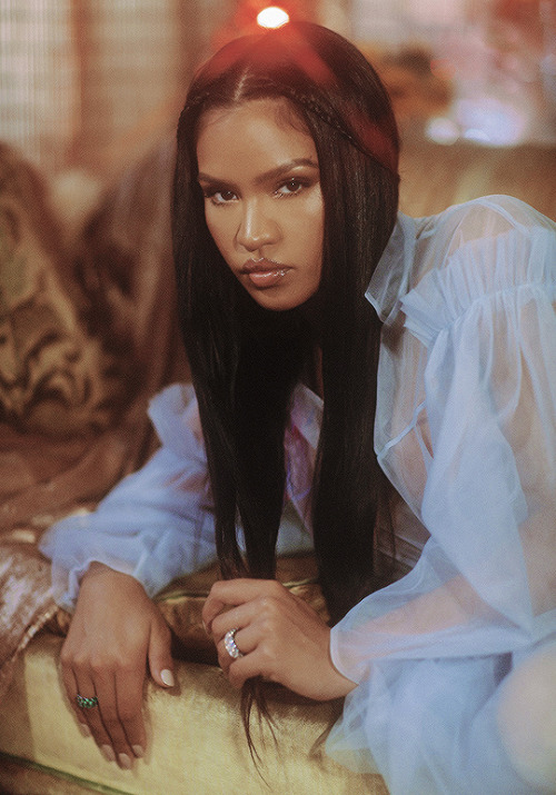 Sex femalepopculture:   Cassie for L’Officiel pictures