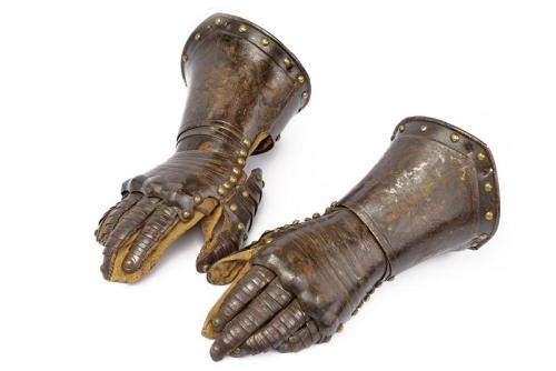 A pair of gauntlets, French, circa 1600.from Czerny’s International Auction House