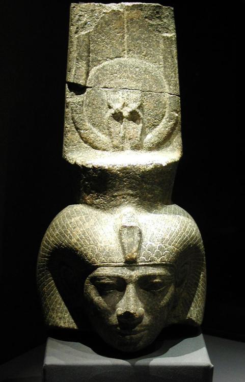 Head of the wife of Amun, Shepenwepet II, daughter of Pharaoh Piye, wearing the crown of Hathor