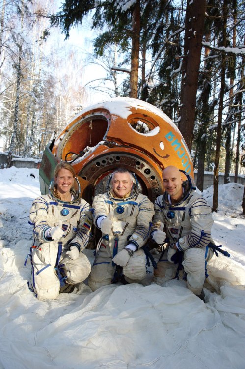 fuckyeahfemaleastronauts: Crew 36/37 on winter survival training last year. From left to right: Kare