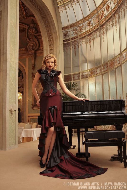 steampunk-girl:  Steampunk GirlSteampunk Girl Twitter
