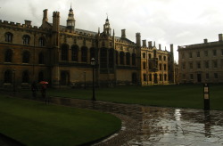 offendedpaws: King’s college in the rain.  Cambridge, United Kingdom 