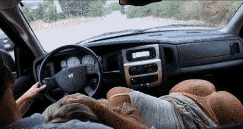 coupleinlondon:  Nothing like a ride for a ride 