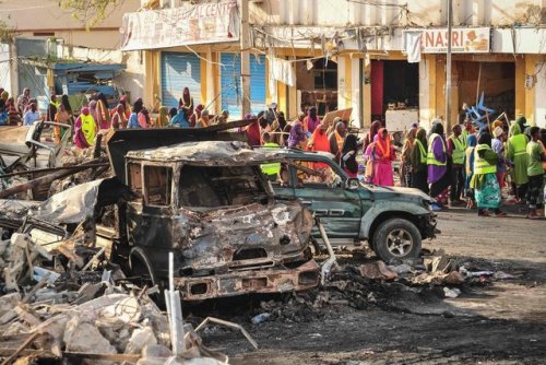 fckyeahprettyafricans:Mogadishu truck bomb: 500 casualties in Somalia’s worst terrorist attack