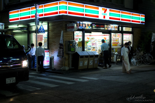 7/11, Hachioji