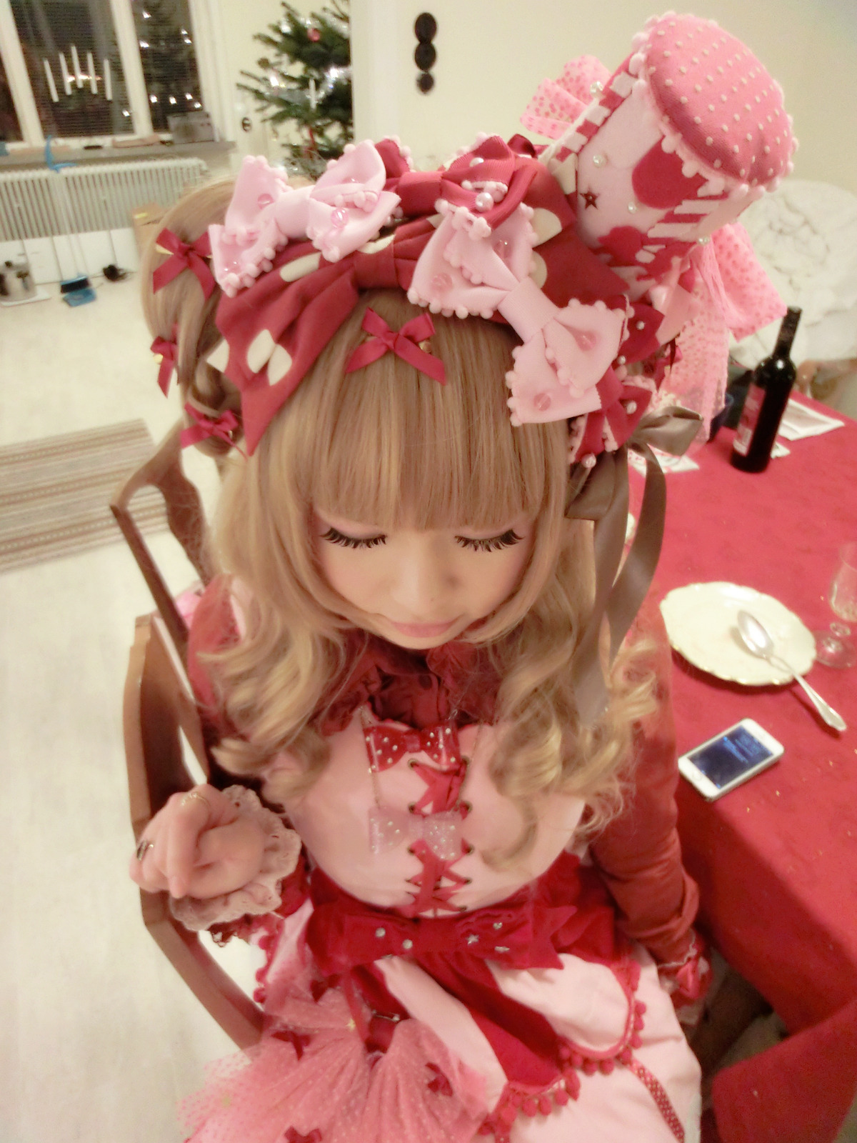 yannmmm:  My Christmas Outfit: Angelic Pretty - Carnival My Lookbook: http://lookbook.nu/look/6951170-Angelic-Pretty-Carnival-Fantasy-Theater-Heart
