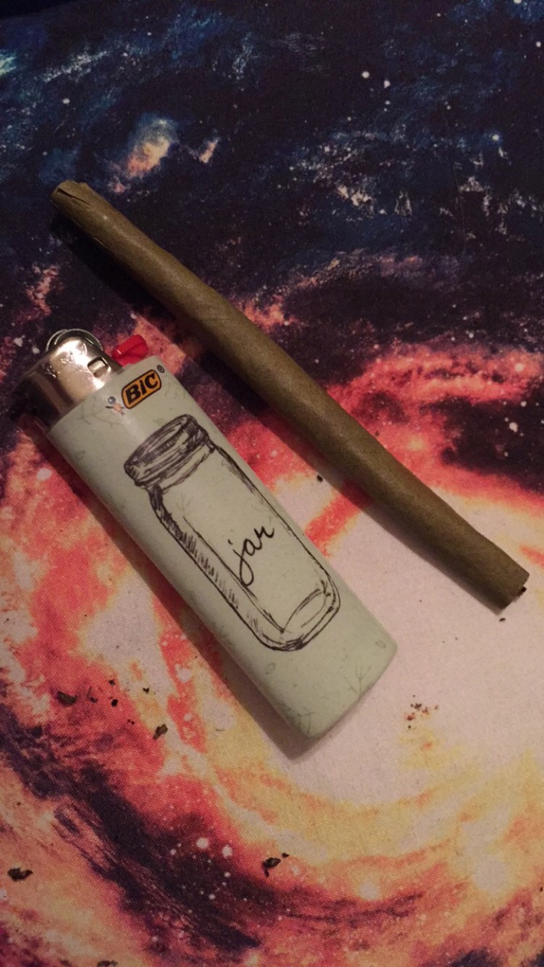 planetstoney:  I have rolled my first blunt! 🙂 