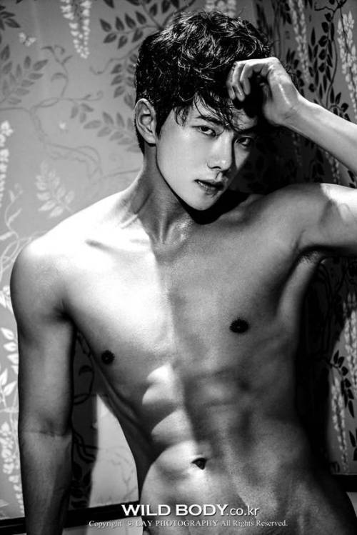 juyumyn: tengazhu:박정준 park  jeongjun 네 한국은 좋은 나라입니다