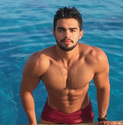 islandjon:  Not just body parts. IslandJon has the entire hot package of the nastiest, tastiest real men and gorgeous boys. In our tropical paradise.  http://IslandJon.tumblr.com - only the best!   FOLLOW and REBLOG to join the party!