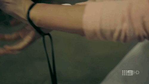 frenchblazer:Marny Kennedy in “Bite Club” S01E08