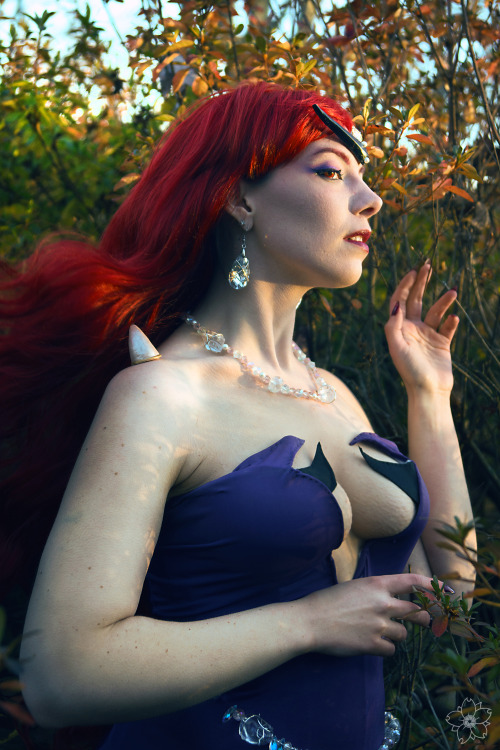 baronvonblitz:A wonderful fall shoot at sunset with @paraparapro !Cosplay: Queen Beryl from Sailor