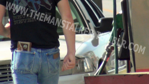 themanstalker: SO ARE YOU DROOLING YET?….SPOTTED AS HE WAS PUMPING GAS, THIS CUTE STUD KIND OF REMI