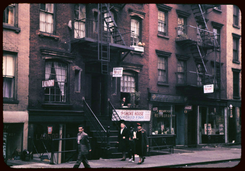 onceuponatown: New York 1941-1960. By Charles Cushman.