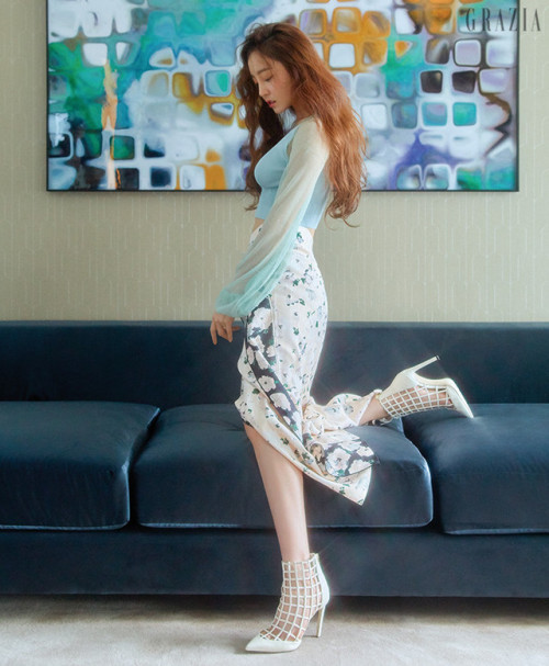 onekara7: [PICTORIAL] GRAZIA AUGUST 2018 ISSUE - HARA  www.smlounge.co.kr/grazia/articl