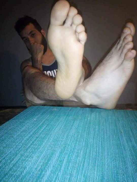 feet-beat:  solesearcherguy:    👅 😋 😛 👣