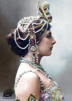 historicaltimes:  100 years ago Mata Hari