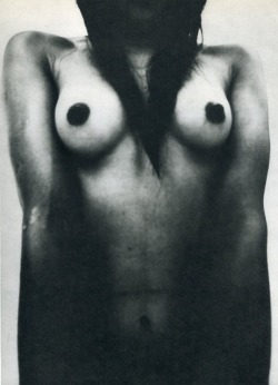 oysteros:  Eikoh Hosoe - Nude printed 1963