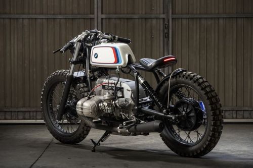 caferacerpasion:  Wow! Awesome bike.Tremendo porn pictures