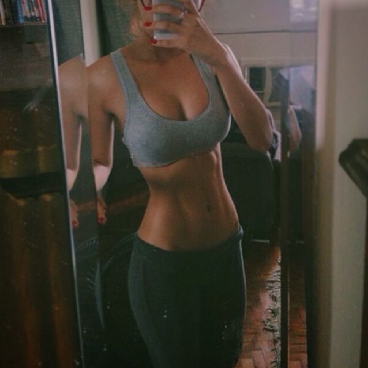 fitgirllivinginabikini:  summer body